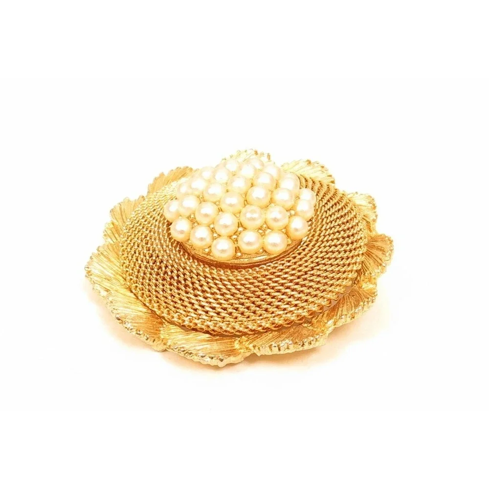 Vintage Round Tiered Mesh Dome Faux Pearl Gold Plated Pin‎ Brooch*1-7/8